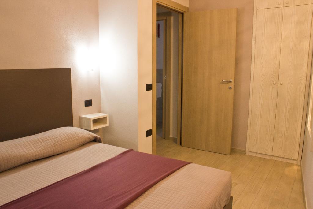 קאסטלסארדו Real B&B Primo Sole חדר תמונה